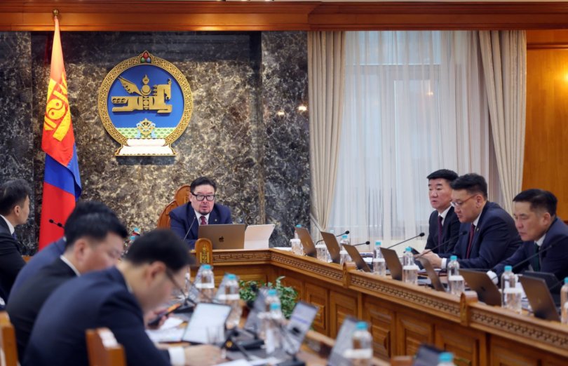 Төрийн байгууллага, албан тушаалтан мэдээллийг албаны нууцад хамааруулдаг байсныг цэгцэлнэ