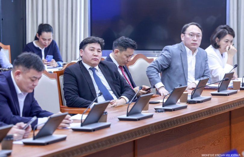 Зоос банкны хувьцаа эзэмшигчид хохирлоо барагдуулах хүсэлт гаргав